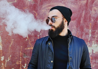 Течностите за електронни цигари са полезни за общественото здраве. Защо е FDA се бори с тях?